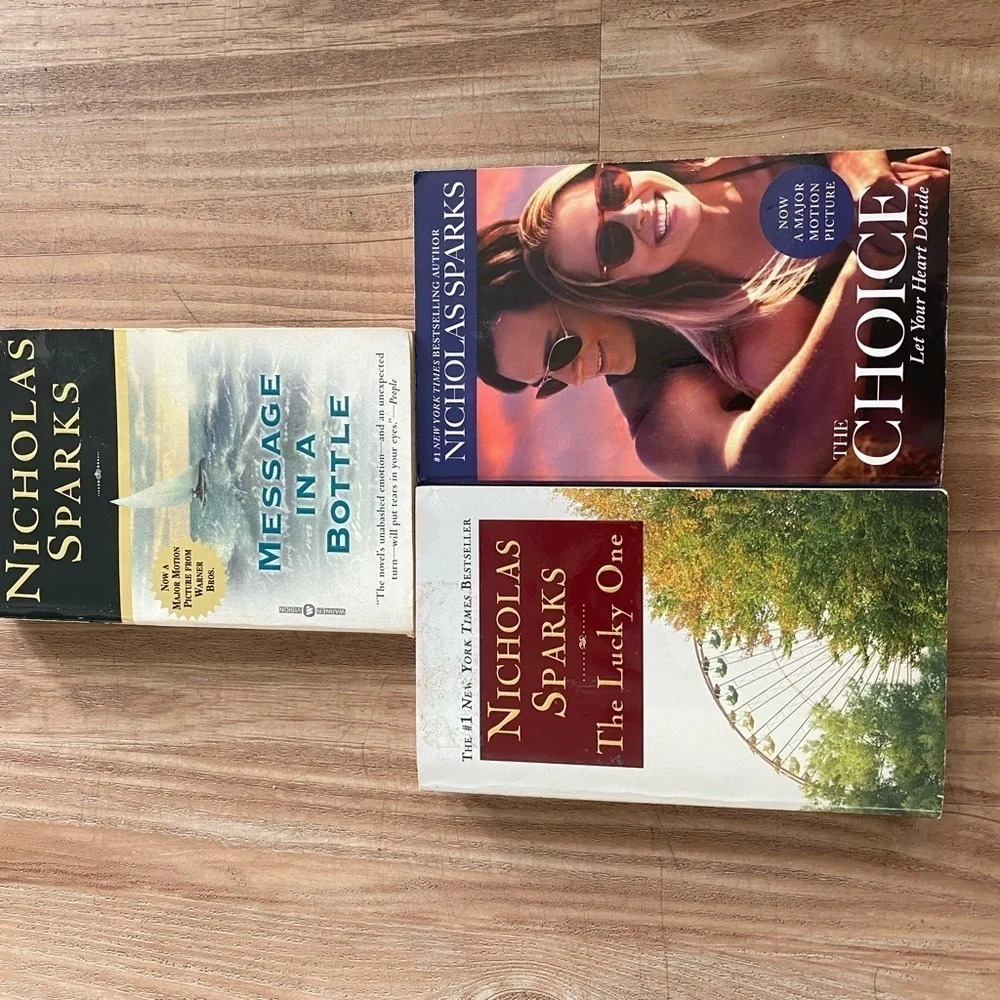 Bundle of Three Nicholas Sparks Books - Picture 8 of 8